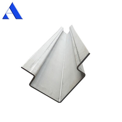 Τμήματα ξηρών εμπορευματοκιβωτίων 6 mm Corten Steel Rear Outer Container Corner Post for ISO Dry Cargo Shipping Container